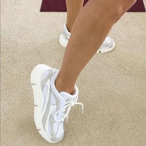 JLindberg  Woman sneaker 8